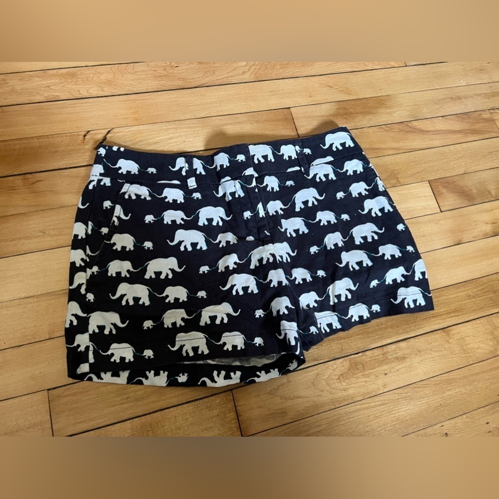 Ann Taylor LOFT Elephant print linen blend shorts